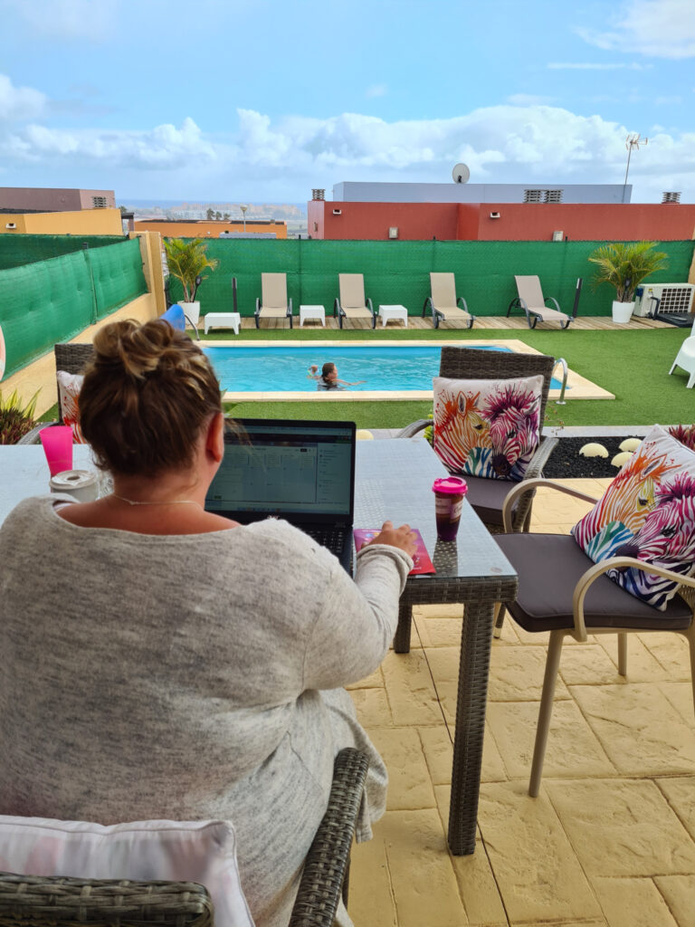 Dawn-Baxter-working-remotely-from-Fuetereventura